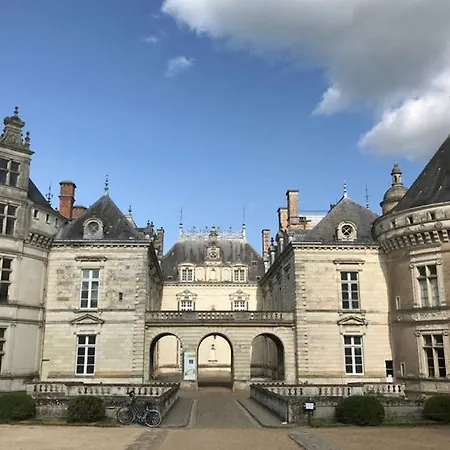 Сasa de vacaciones Du Plat D'etain , Confortable Maison Indépendante , Pays De La Loire Durtal